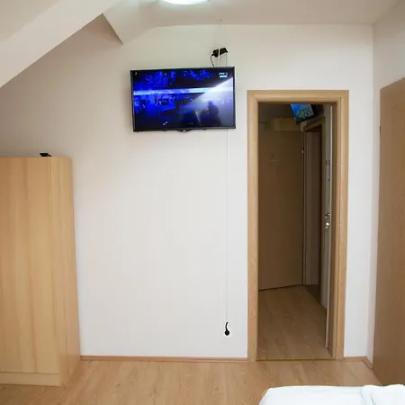 Guest house Imperija Ub
